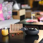 Hotel Moxy Neustadt 3*