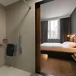 Hotel Moxy Neustadt 3*