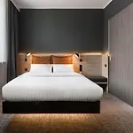 Moxy Neustadt