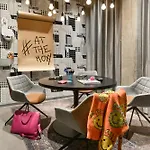 Moxy Neustadt