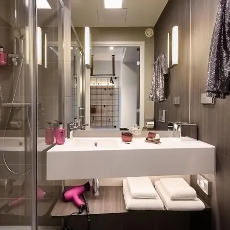ホテル Moxy Neustadt ドレスデン