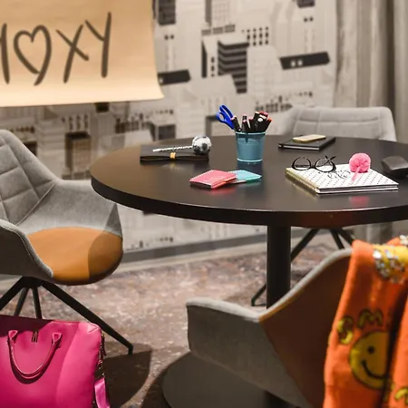 Moxy Neustadt Szálloda