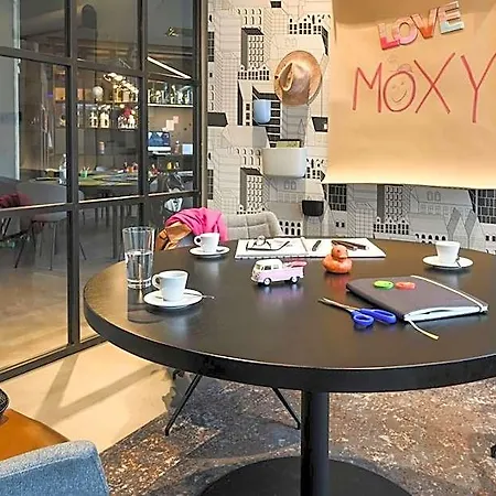 Hotel Moxy Neustadt Dresden