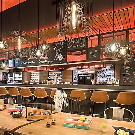 Szálloda Moxy Neustadt