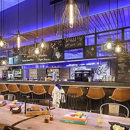 Moxy Neustadt 3*