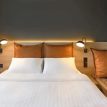 Moxy Neustadt 3*