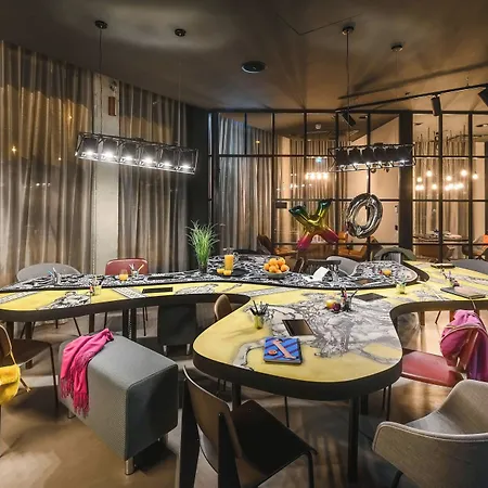 Moxy Neustadt