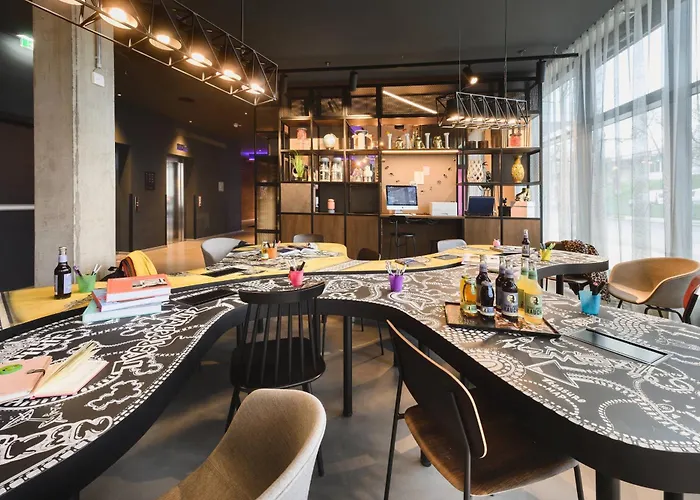 Moxy Neustadt מלון