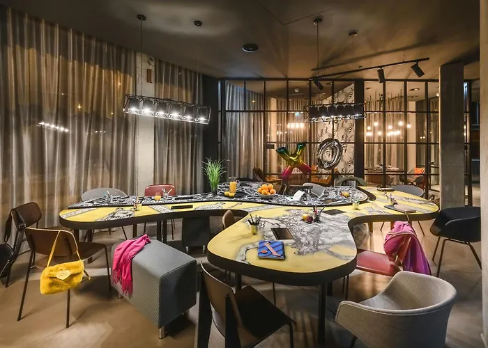 Ξενοδοχείο Moxy Neustadt 3*