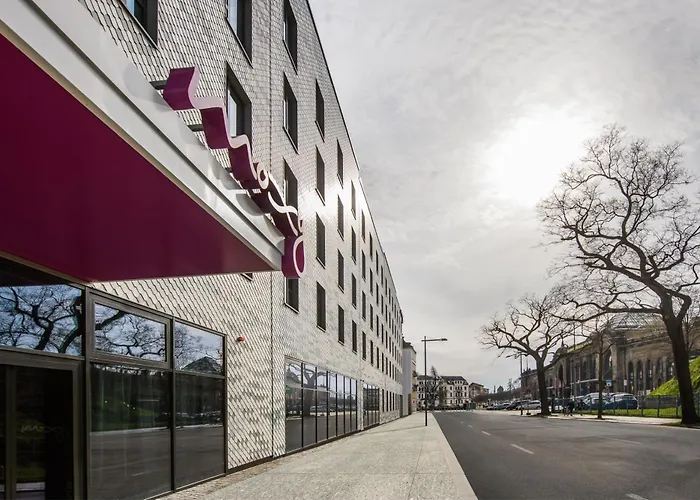 Moxy Neustadt Hotel 3*