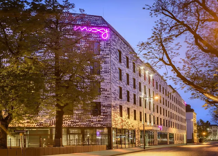 Hotel Moxy Neustadt 3*