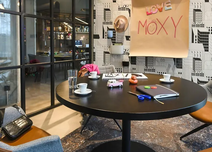 Moxy Neustadt Hotel 3*
